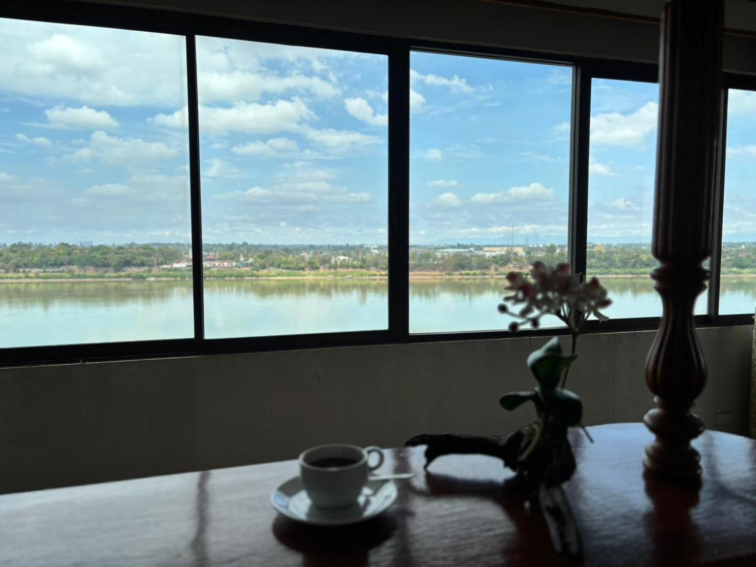 Royal Mekong Riverside Hotel ノーンカーイ エクステリア 写真